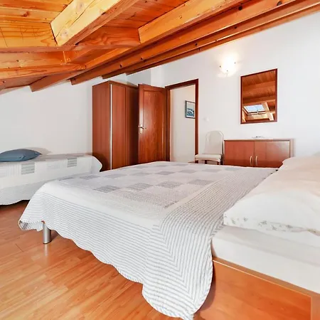 Lea Apartment *