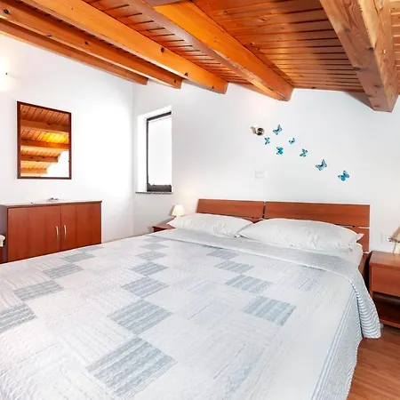 Apartment Lea