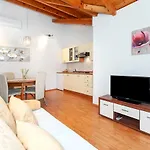 Lea 아파트 로비니