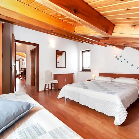 Lea Apartman *